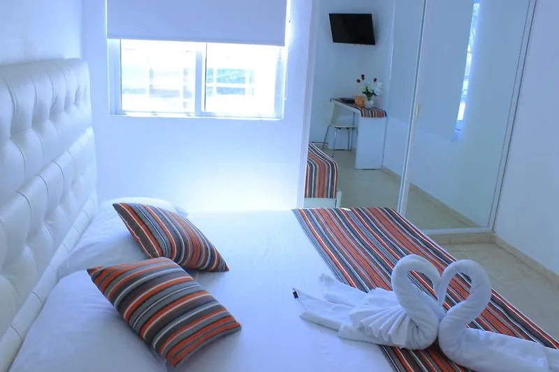 Apartamentos Las Torres Playa del Carmen